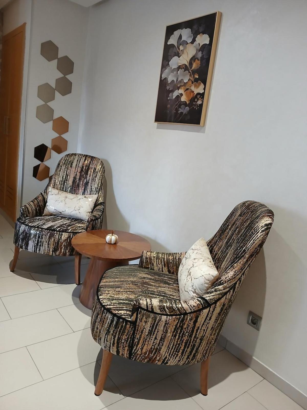Smart Luxurious Chic In Cfc Anfa Park *